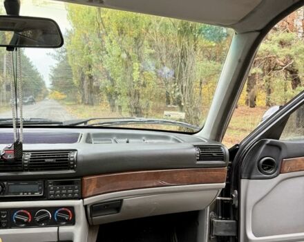 Чорний БМВ 7 Серія, об'ємом двигуна 3.5 л та пробігом 500 тис. км за 2200 $, фото 17 на Automoto.ua