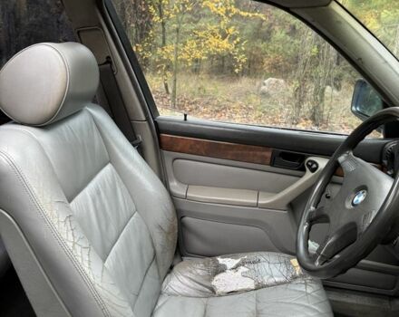 Чорний БМВ 7 Серія, об'ємом двигуна 3.5 л та пробігом 500 тис. км за 2200 $, фото 19 на Automoto.ua