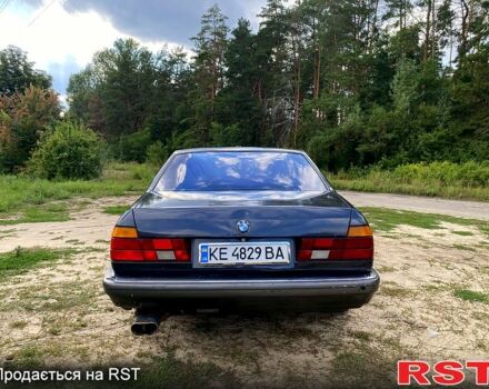 Чорний БМВ 7 Серія, об'ємом двигуна 3 л та пробігом 0 тис. км за 2500 $, фото 2 на Automoto.ua