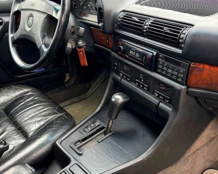 Черный БМВ 7 Серия, объемом двигателя 3.5 л и пробегом 300 тыс. км за 2499 $, фото 9 на Automoto.ua