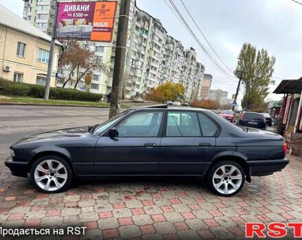 Черный БМВ 7 Серия, объемом двигателя 3.5 л и пробегом 300 тыс. км за 2499 $, фото 4 на Automoto.ua