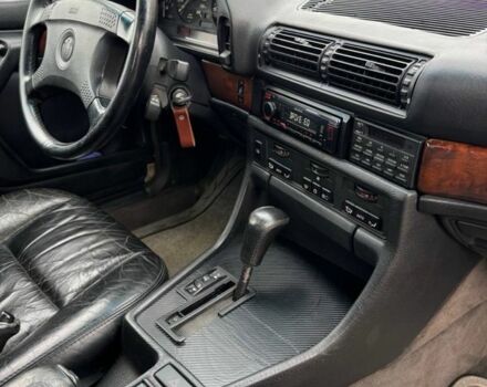 Черный БМВ 7 Серия, объемом двигателя 3.5 л и пробегом 300 тыс. км за 2499 $, фото 13 на Automoto.ua