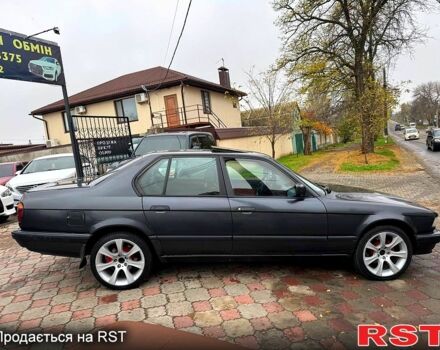 Черный БМВ 7 Серия, объемом двигателя 3.5 л и пробегом 300 тыс. км за 2499 $, фото 3 на Automoto.ua