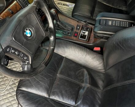 Чорний БМВ 7 Серія, об'ємом двигуна 5.4 л та пробігом 513 тис. км за 5100 $, фото 7 на Automoto.ua