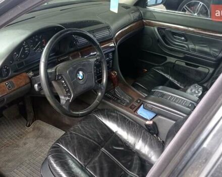 Черный БМВ 7 Серия, объемом двигателя 4 л и пробегом 507 тыс. км за 2999 $, фото 4 на Automoto.ua