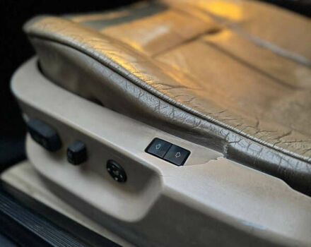 Чорний БМВ 7 Серія, об'ємом двигуна 3 л та пробігом 572 тис. км за 5200 $, фото 27 на Automoto.ua