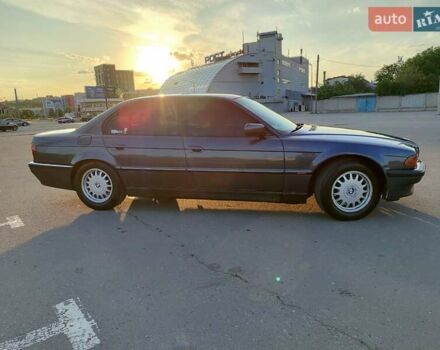 Черный БМВ 7 Серия, объемом двигателя 2.8 л и пробегом 400 тыс. км за 4300 $, фото 2 на Automoto.ua