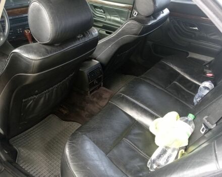 Черный БМВ 7 Серия, объемом двигателя 4 л и пробегом 510 тыс. км за 3450 $, фото 3 на Automoto.ua