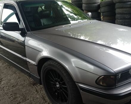 Черный БМВ 7 Серия, объемом двигателя 4 л и пробегом 510 тыс. км за 3450 $, фото 2 на Automoto.ua