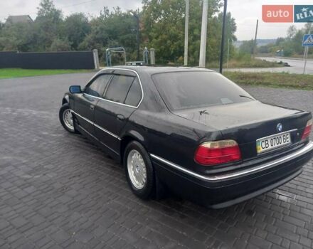 Черный БМВ 7 Серия, объемом двигателя 2.8 л и пробегом 300 тыс. км за 7500 $, фото 3 на Automoto.ua