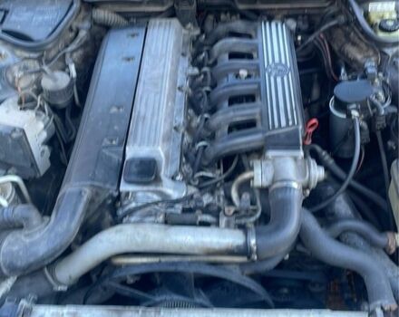 Черный БМВ 7 Серия, объемом двигателя 2.5 л и пробегом 300 тыс. км за 3550 $, фото 4 на Automoto.ua