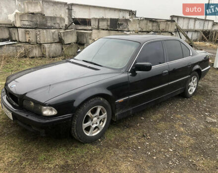 Черный БМВ 7 Серия, объемом двигателя 4.4 л и пробегом 327 тыс. км за 4400 $, фото 2 на Automoto.ua