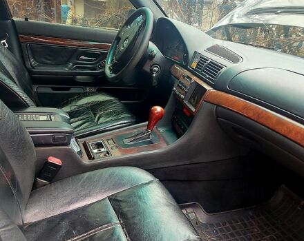 Черный БМВ 7 Серия, объемом двигателя 3.5 л и пробегом 365 тыс. км за 4000 $, фото 1 на Automoto.ua