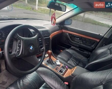 Черный БМВ 7 Серия, объемом двигателя 2.8 л и пробегом 300 тыс. км за 7500 $, фото 2 на Automoto.ua