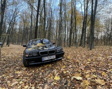 Черный БМВ 7 Серия, объемом двигателя 2.5 л и пробегом 300 тыс. км за 3550 $, фото 1 на Automoto.ua