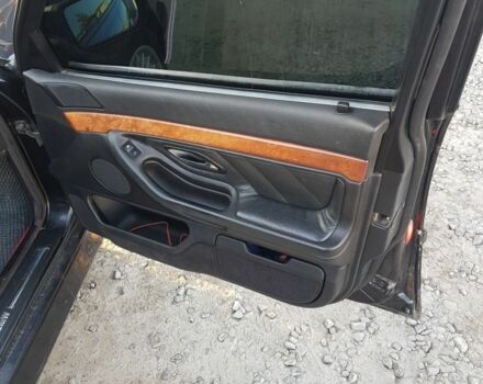 Чорний БМВ 7 Серія, об'ємом двигуна 3.5 л та пробігом 400 тис. км за 4200 $, фото 11 на Automoto.ua