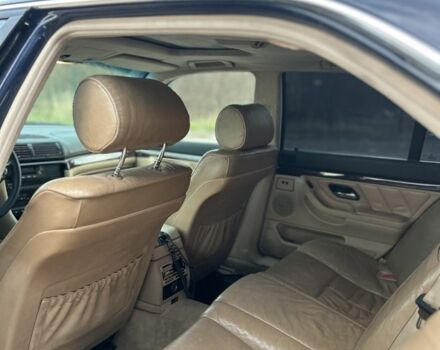 Черный БМВ 7 Серия, объемом двигателя 2.9 л и пробегом 400 тыс. км за 5600 $, фото 8 на Automoto.ua