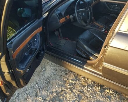 Чорний БМВ 7 Серія, об'ємом двигуна 3.5 л та пробігом 400 тис. км за 4200 $, фото 9 на Automoto.ua