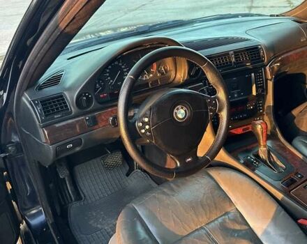 Черный БМВ 7 Серия, объемом двигателя 3 л и пробегом 310 тыс. км за 5000 $, фото 14 на Automoto.ua