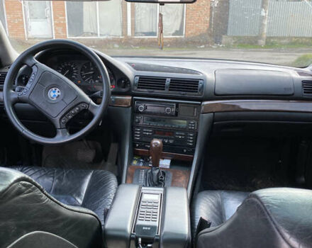 Чорний БМВ 7 Серія, об'ємом двигуна 2.5 л та пробігом 300 тис. км за 3350 $, фото 13 на Automoto.ua