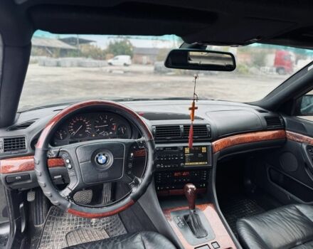 Черный БМВ 7 Серия, объемом двигателя 2.8 л и пробегом 698 тыс. км за 3300 $, фото 6 на Automoto.ua