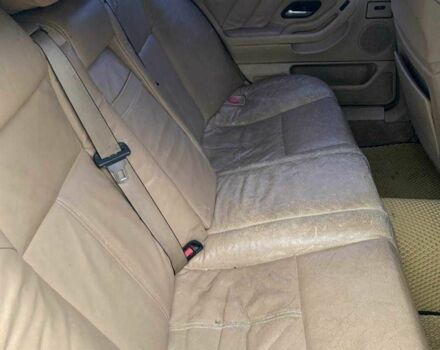 Черный БМВ 7 Серия, объемом двигателя 3.5 л и пробегом 392 тыс. км за 4000 $, фото 5 на Automoto.ua