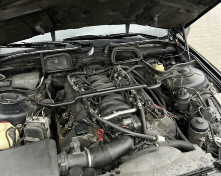 Черный БМВ 7 Серия, объемом двигателя 4.4 л и пробегом 400 тыс. км за 5499 $, фото 19 на Automoto.ua