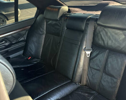 Чорний БМВ 7 Серія, об'ємом двигуна 3.5 л та пробігом 530 тис. км за 7700 $, фото 32 на Automoto.ua