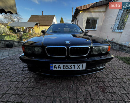 Черный БМВ 7 Серия, объемом двигателя 3.5 л и пробегом 370 тыс. км за 12000 $, фото 7 на Automoto.ua