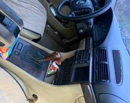 Черный БМВ 7 Серия, объемом двигателя 3.5 л и пробегом 392 тыс. км за 4000 $, фото 9 на Automoto.ua