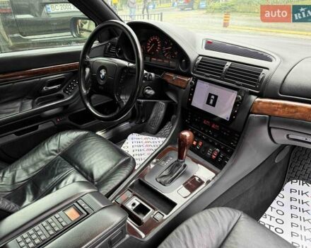 Черный БМВ 7 Серия, объемом двигателя 5.4 л и пробегом 282 тыс. км за 49900 $, фото 64 на Automoto.ua