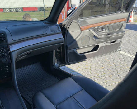 Чорний БМВ 7 Серія, об'ємом двигуна 3.5 л та пробігом 530 тис. км за 7700 $, фото 25 на Automoto.ua