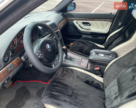 Черный БМВ 7 Серия, объемом двигателя 3.5 л и пробегом 300 тыс. км за 3300 $, фото 13 на Automoto.ua