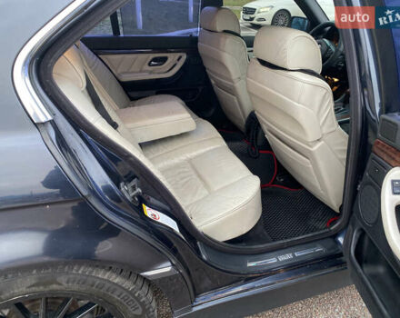 Черный БМВ 7 Серия, объемом двигателя 3.5 л и пробегом 300 тыс. км за 3300 $, фото 14 на Automoto.ua