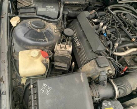 Черный БМВ 7 Серия, объемом двигателя 3.5 л и пробегом 392 тыс. км за 4000 $, фото 19 на Automoto.ua