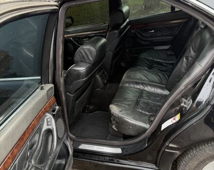 Черный БМВ 7 Серия, объемом двигателя 4.4 л и пробегом 380 тыс. км за 1999 $, фото 14 на Automoto.ua