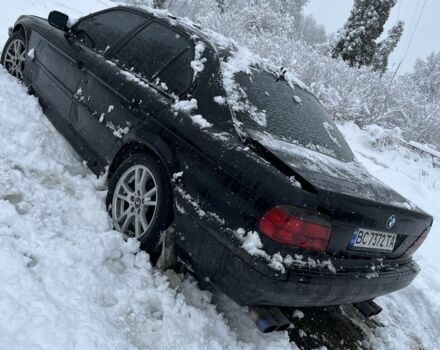 Черный БМВ 7 Серия, объемом двигателя 4.4 л и пробегом 300 тыс. км за 2900 $, фото 1 на Automoto.ua