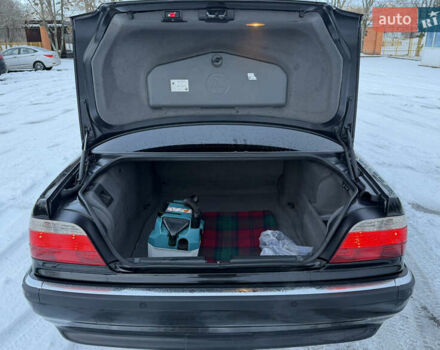 Чорний БМВ 7 Серія, об'ємом двигуна 4.4 л та пробігом 409 тис. км за 9200 $, фото 5 на Automoto.ua