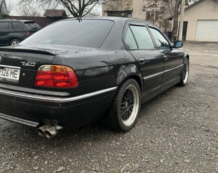 Черный БМВ 7 Серия, объемом двигателя 0 л и пробегом 405 тыс. км за 6500 $, фото 1 на Automoto.ua