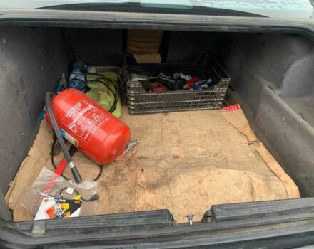 Черный БМВ 7 Серия, объемом двигателя 3.5 л и пробегом 392 тыс. км за 4000 $, фото 16 на Automoto.ua