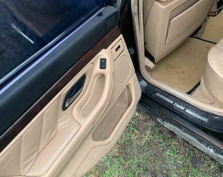 Черный БМВ 7 Серия, объемом двигателя 3.5 л и пробегом 392 тыс. км за 4000 $, фото 14 на Automoto.ua