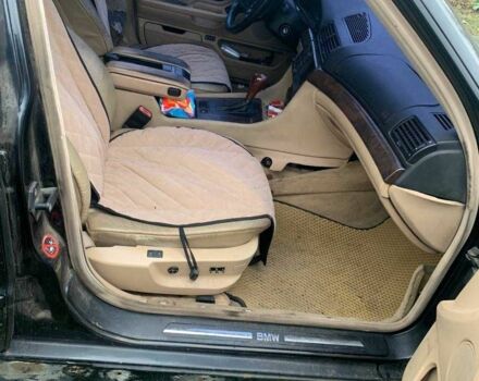 Черный БМВ 7 Серия, объемом двигателя 3.5 л и пробегом 392 тыс. км за 4000 $, фото 7 на Automoto.ua