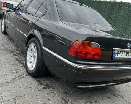 Черный БМВ 7 Серия, объемом двигателя 3.9 л и пробегом 298 тыс. км за 6200 $, фото 1 на Automoto.ua