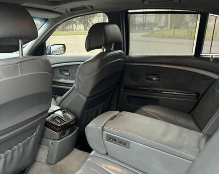 Черный БМВ 7 Серия, объемом двигателя 4.4 л и пробегом 358 тыс. км за 4599 $, фото 16 на Automoto.ua