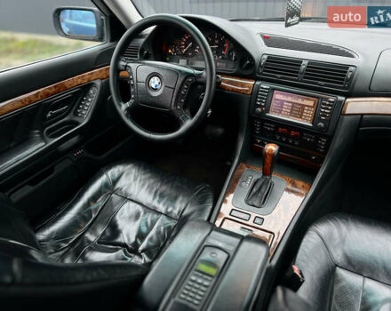 Чорний БМВ 7 Серія, об'ємом двигуна 2.93 л та пробігом 300 тис. км за 7000 $, фото 25 на Automoto.ua