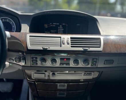 Чорний БМВ 7 Серія, об'ємом двигуна 4.4 л та пробігом 300 тис. км за 4300 $, фото 7 на Automoto.ua