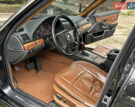 Черный БМВ 7 Серия, объемом двигателя 3 л и пробегом 380 тыс. км за 7300 $, фото 23 на Automoto.ua