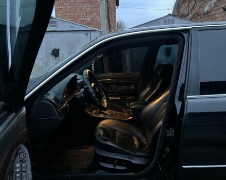 Черный БМВ 7 Серия, объемом двигателя 4.4 л и пробегом 300 тыс. км за 3650 $, фото 2 на Automoto.ua