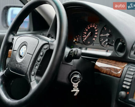 Чорний БМВ 7 Серія, об'ємом двигуна 2.93 л та пробігом 300 тис. км за 7000 $, фото 22 на Automoto.ua