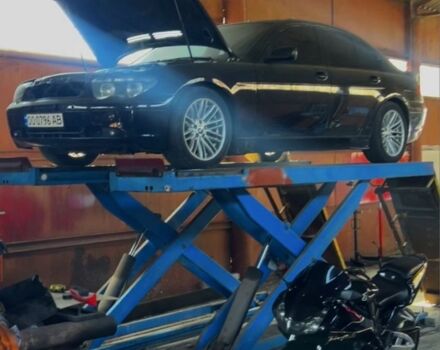 Черный БМВ 7 Серия, объемом двигателя 4.5 л и пробегом 280 тыс. км за 5400 $, фото 4 на Automoto.ua